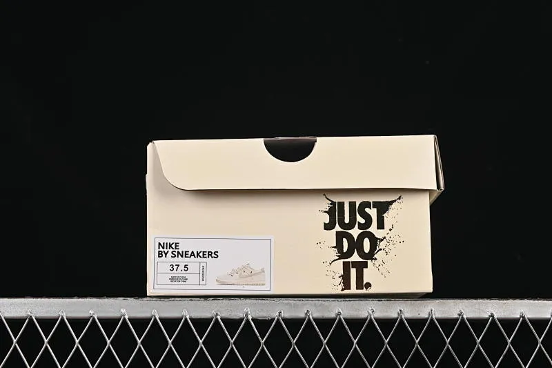 All Categories Nk SB Dunk Series Nk SB Dunk Low High-end Customized Low-top Shoes Nike SB Dunk Low "Just Do It" Straps Anniversary High-end Customized Low-top Casual Shoes WG0508-048